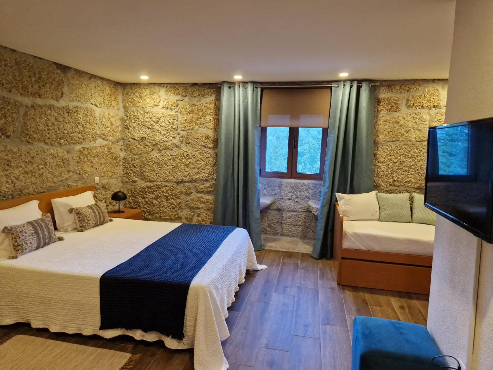 Quinta Da Casa Dos Santos - Inside Geres Guest House Екстериор снимка