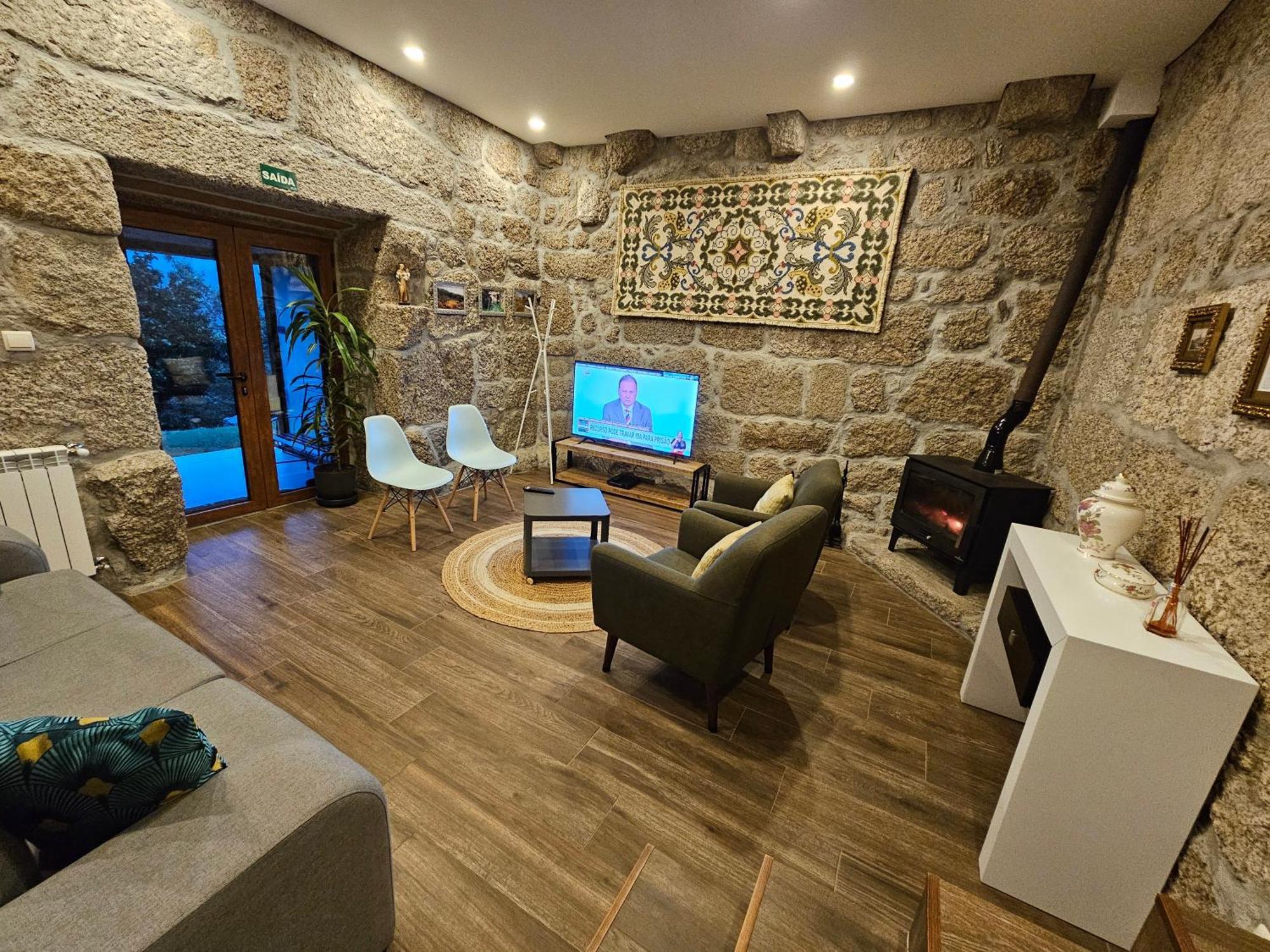 Quinta Da Casa Dos Santos - Inside Geres Guest House Екстериор снимка